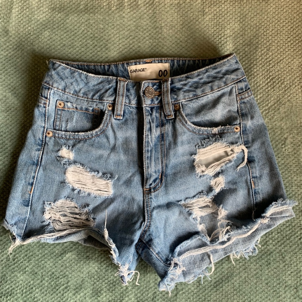 GARAGE Jean Shorts